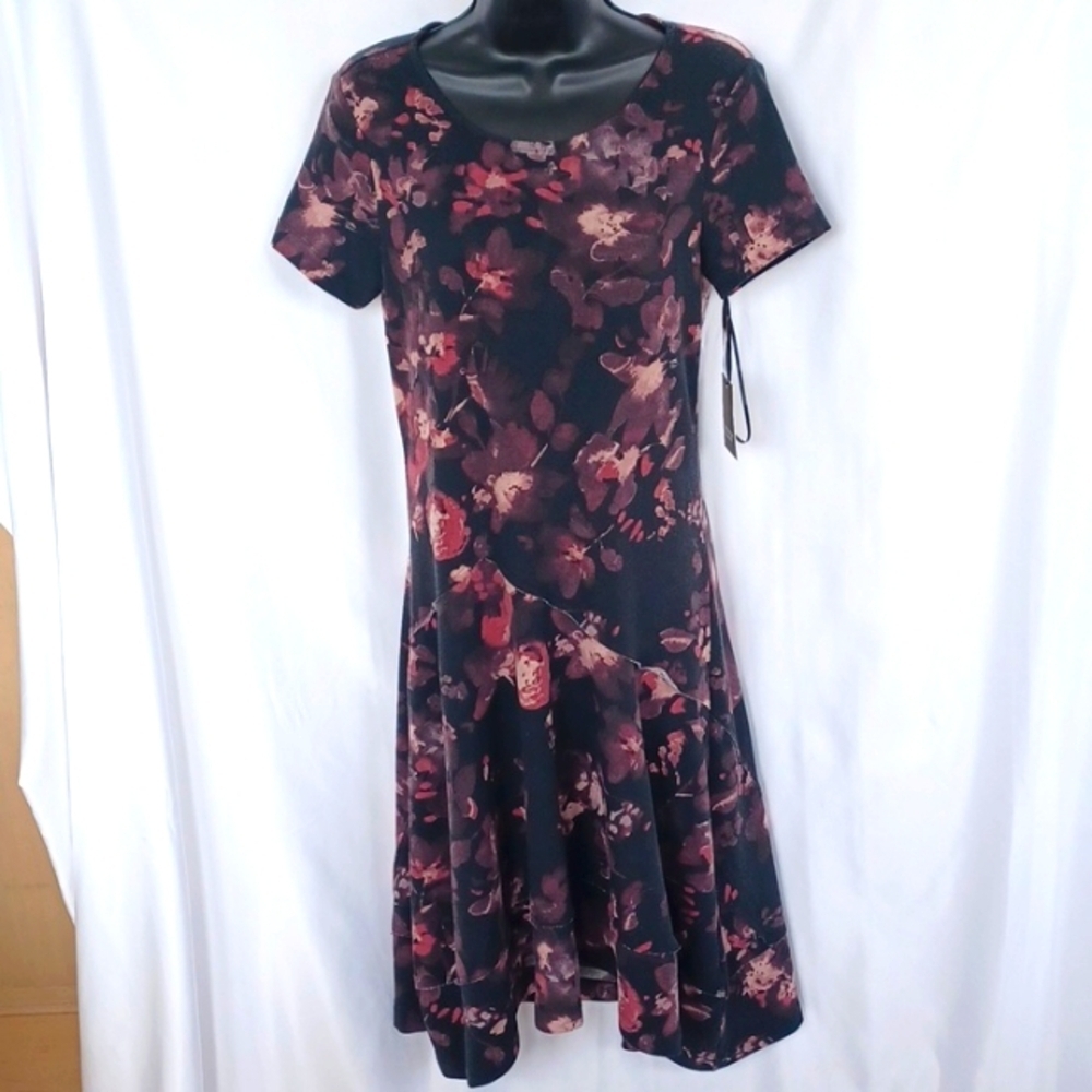Simply Vera Wang Mid Length Short Sleeve Dress - XS Assymetrical Hem, 17" PTP